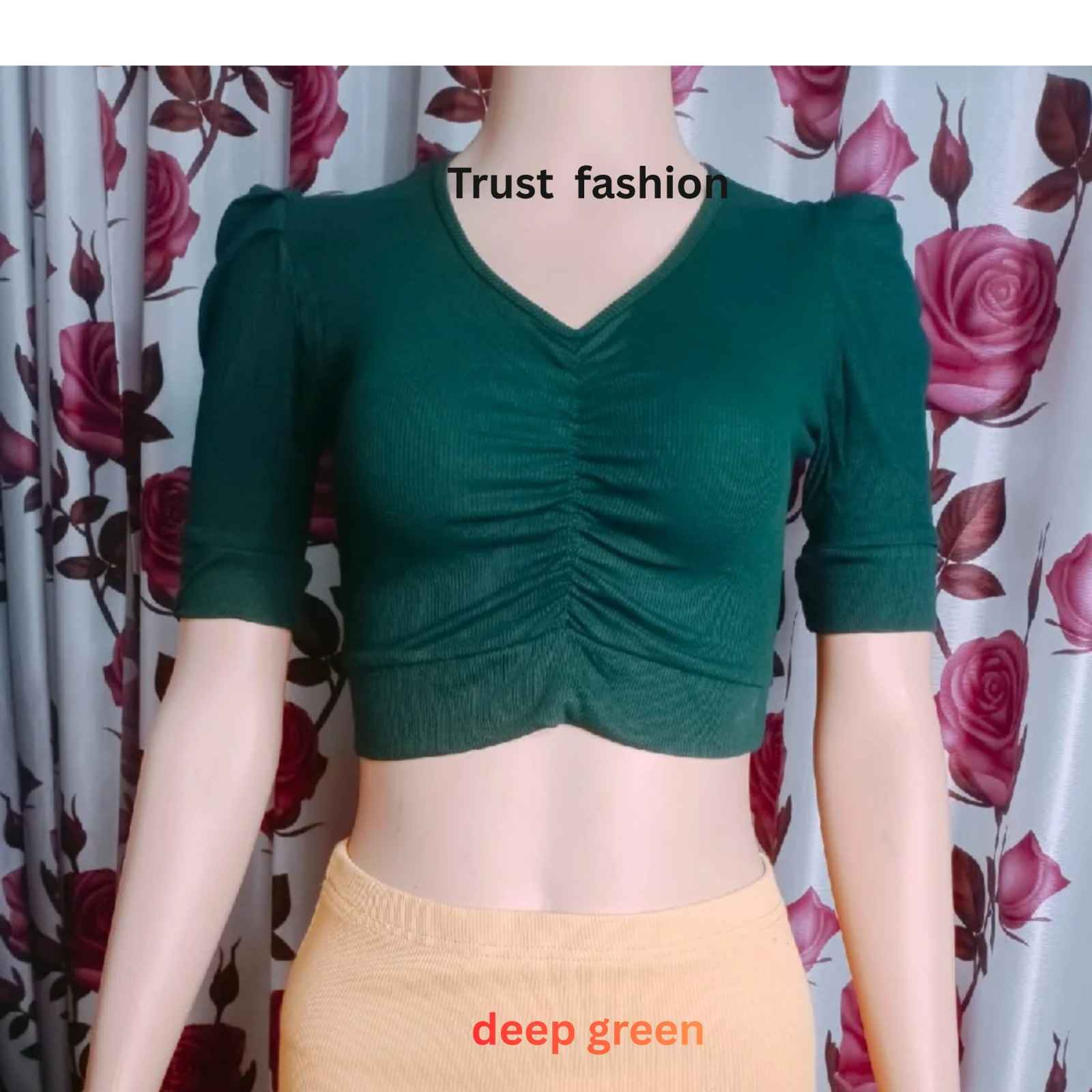 হাফ হাতা হাফ ক্রপ টপ ব্লাউজ